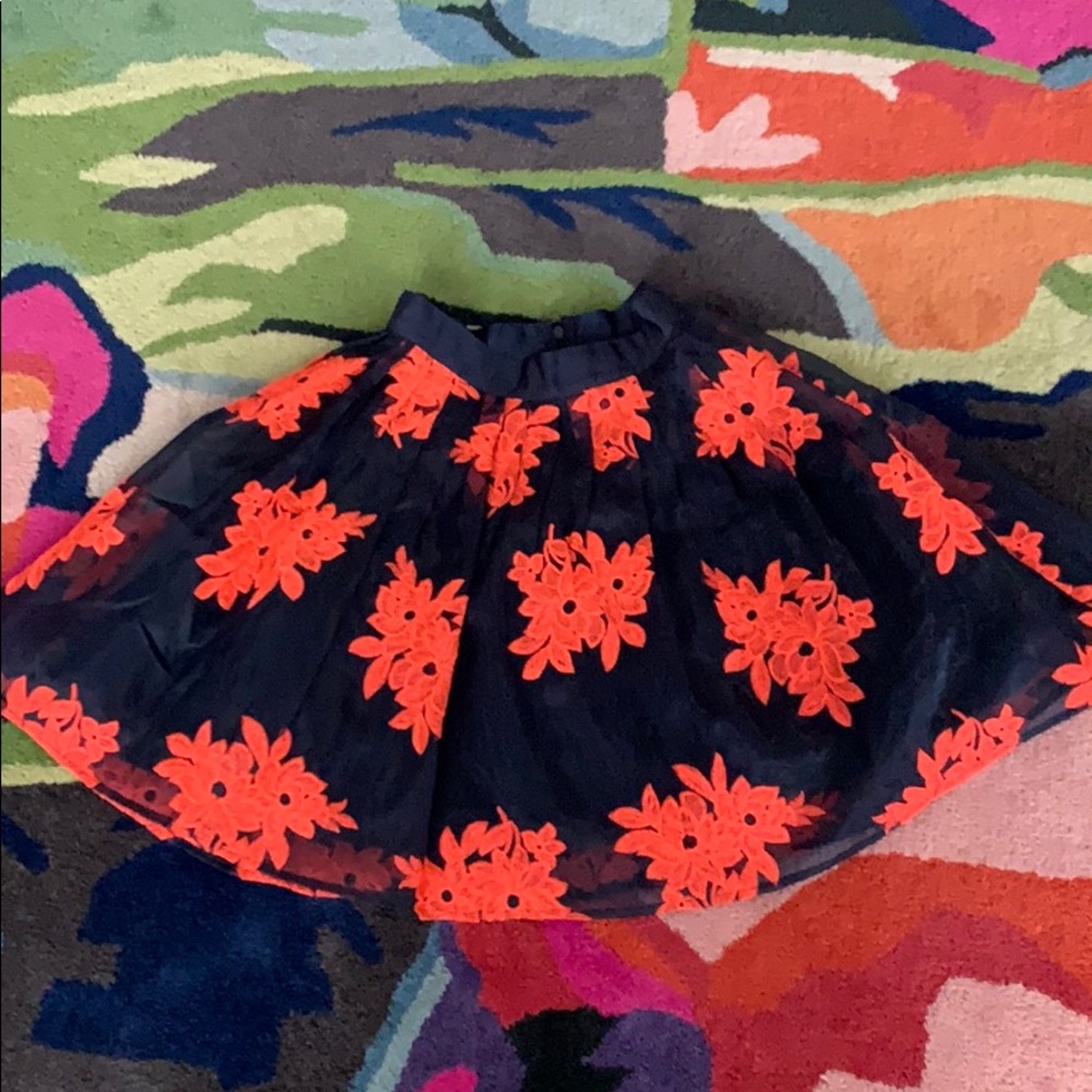 Maeve tule embroidered skirt new w/o tags, anthro